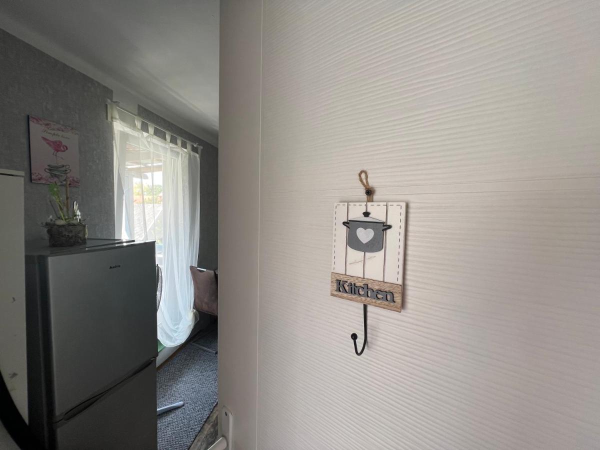 Szarkafeszek Hotell Keszthely Eksteriør bilde
